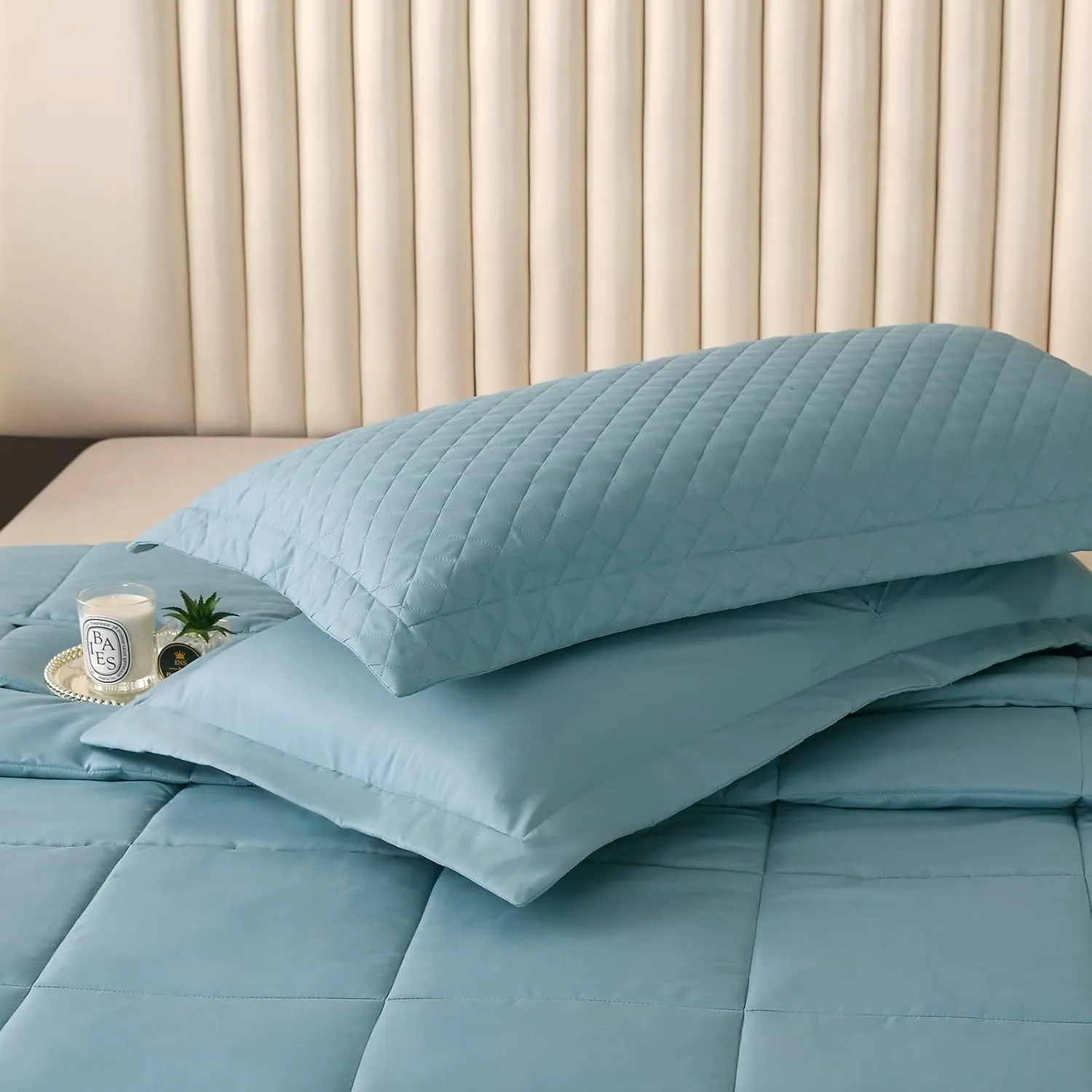 128x120 Oversized King Plus Comforter, Winter Warm Extra Large King Size Quilts 3 Pieces Lightweight Reversible Down Alternative Comforter for All Season with 8 Corner Tabs -Ice Blue