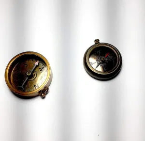 2 pic Small Pocket Magnetic Compass Solid Brass & Glass Brown Antique 1.05
