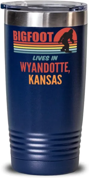 Bigfoot, Bigfoot Lives In Wyandotte Kansas Coffee Tumbler 20oz, Blue