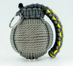 Bug Out Frag Pro Paracord Survival Kit (Digital ACU)