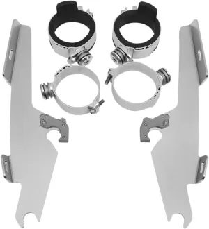 Memphis Shades MEM8980 Trigger-Lock Mounting Kit (Polished for Yamaha XVS1100A and XVS650A V-Star Classic 1998-2015)