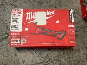 Milwaukee M18 18-Volt Lithium-Ion Cordless Oscillating Multi-Tool Kit with one 1.5 Ah Battery & Charger