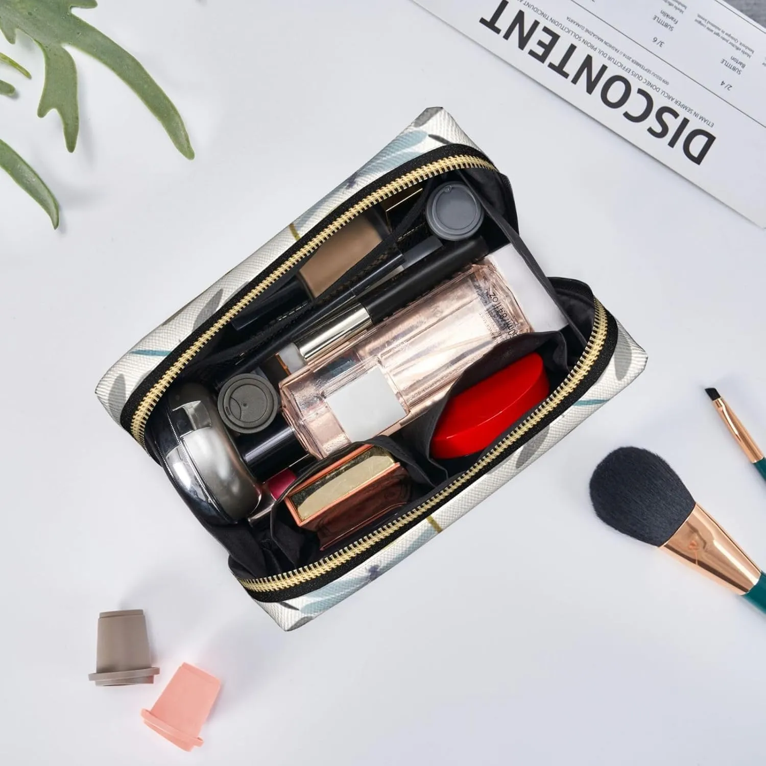 Simple Dragonfly Toiletry Pouch, Travel-Friendly Makeup Organizer For Makeup Brushes, Lipsticks