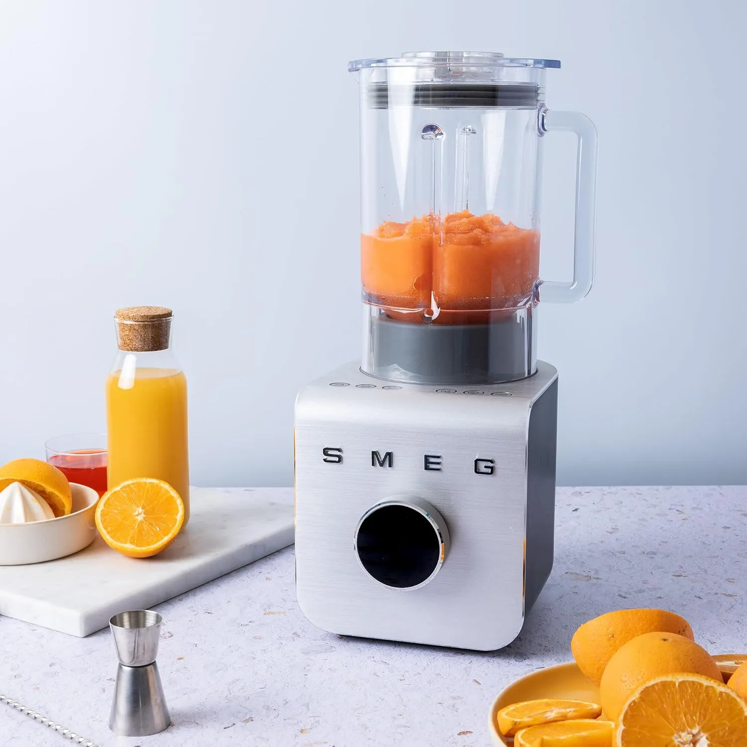 SMEG BLC01 Professional High-Performance Blender – 1.5L Tritan™ Jug, 9 Speed Settings, Stainless Steel Blades, Modern Design, Powerful 1250W Motor for Smoothies, Soups & More