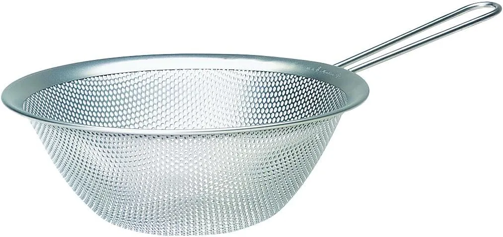 Sori Yanagi Sori Yanagi Punching Strainer for Better Drainage and Easy to Clean, Tsubamesanjo Stainless Steel Colander, 9.1 inches (23 cm), 1 Plate is Punched for Better Drainage and Clogging,
