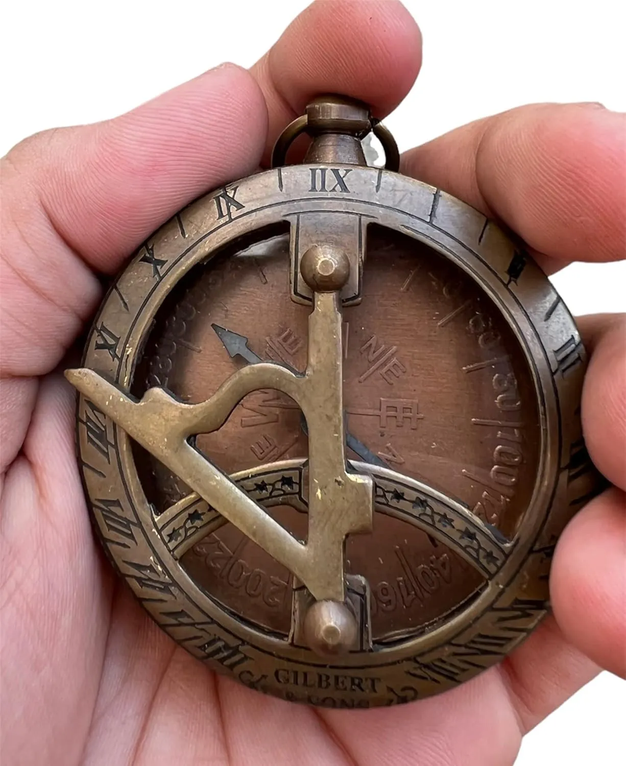 Vasudha Sampada Handicrafts Classic Pocket Style Camping Old Fashioned Brass Compass Pocket Compass Maritime Antique Vintage Style For Camping Hiking Touring Vintage Directional Magnetic Sundial Clock