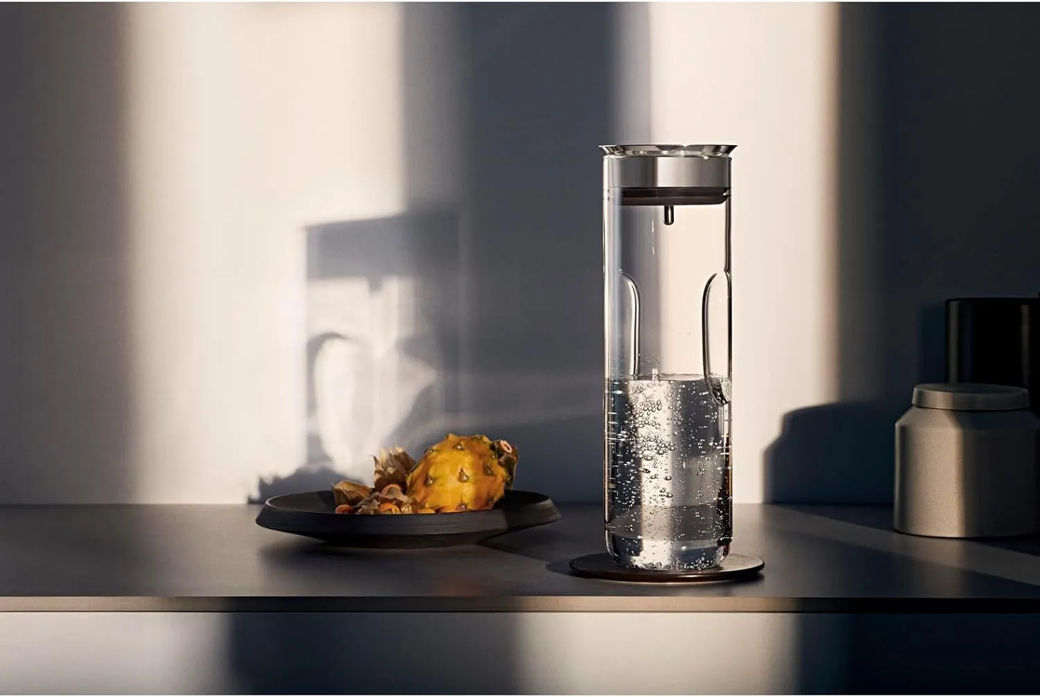 WMF Motion Water Carafe 1.25聽Litres Height 29聽cm Glass Carafe Closeup Silicone Lid Lock Handle Dishwasher Safe, 9.8聽cm, Silver