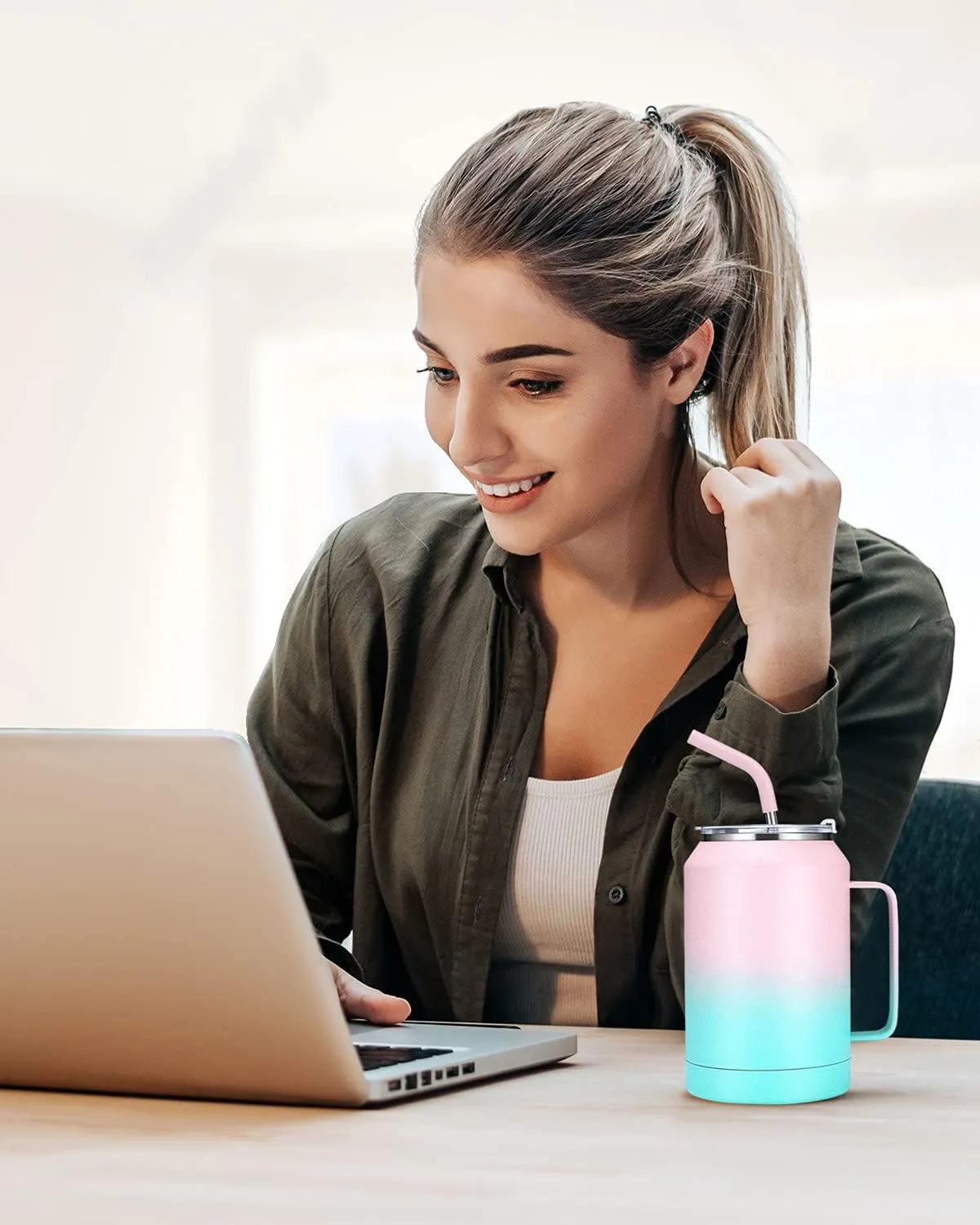 Zenbo 32 oz Mug Tumbler – Stainless Steel Vacuum Insulated Mug with Handle,Lid and Straw,Keeps Drinks Cold up to 36 Hours – Sweat-Proof Body, Dishwasher Safe